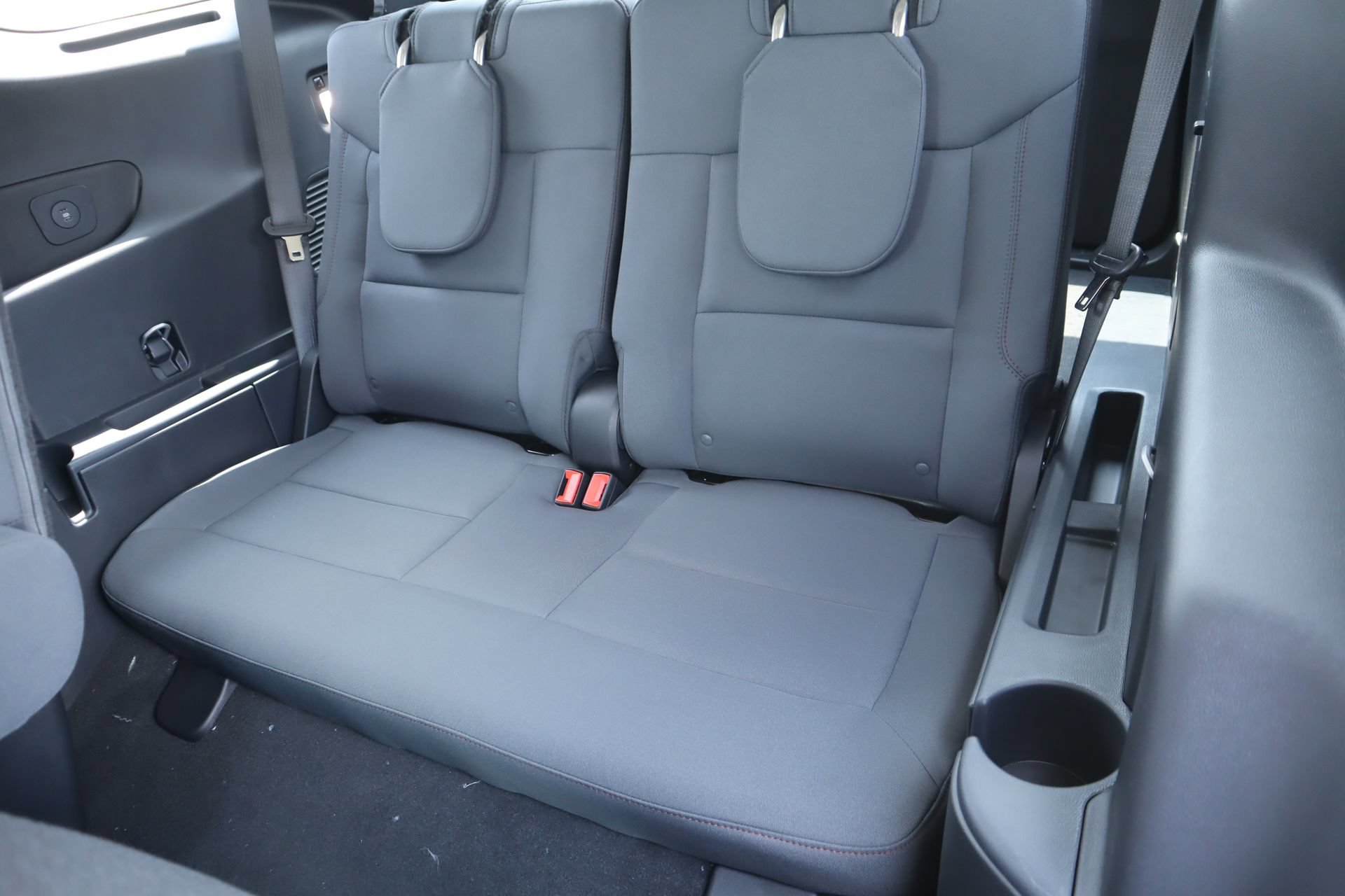 New 2026 Ford Explorer Active RWD image 13