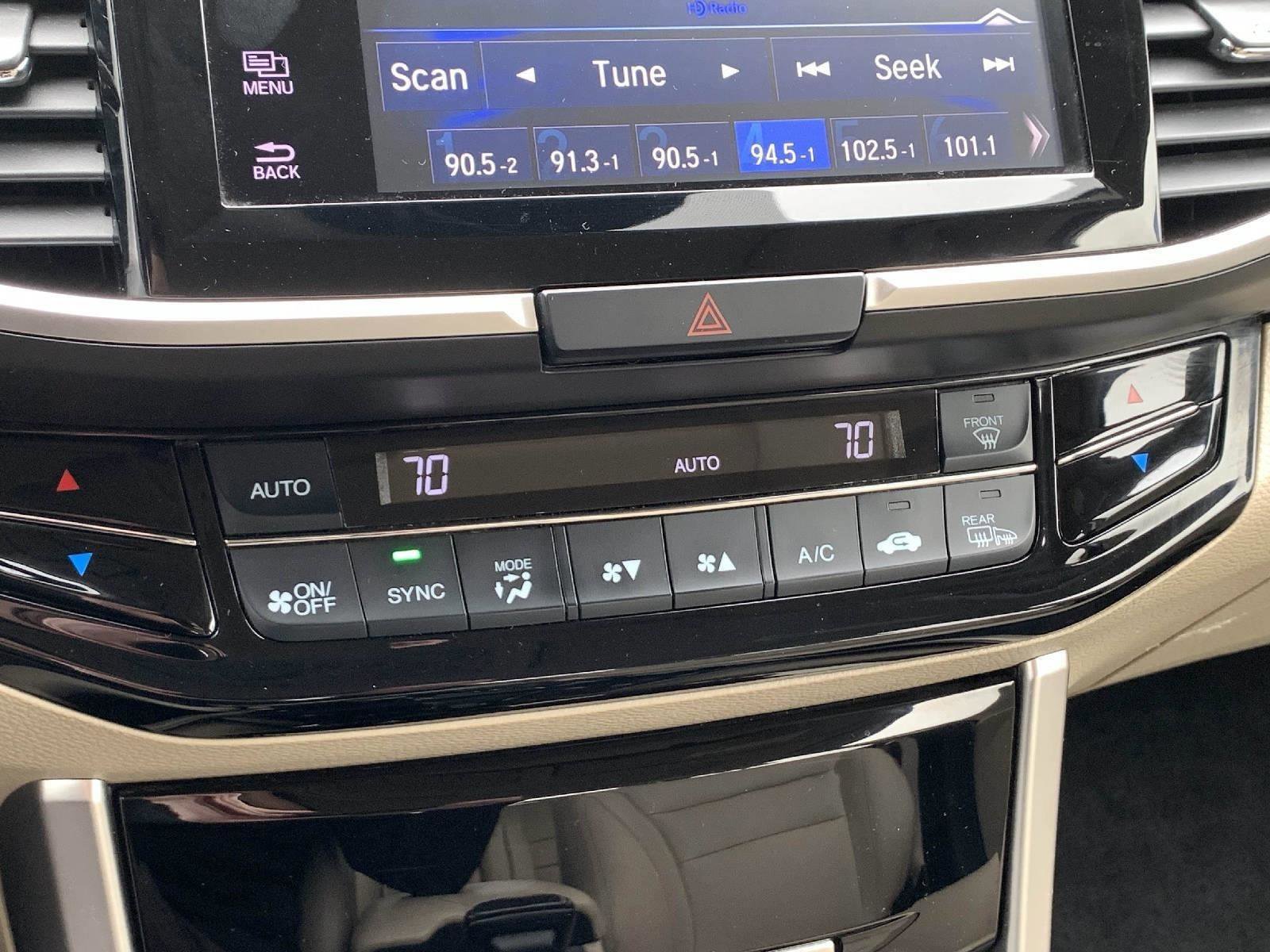 Used 2017 Honda Accord EX-L image 25