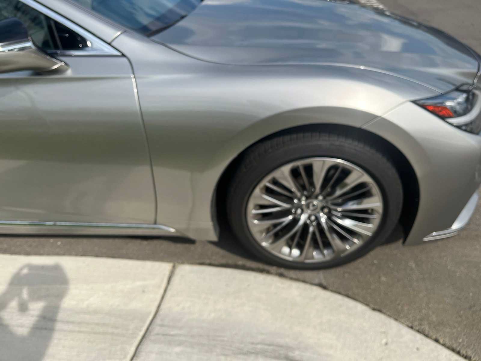 Used 2021 Lexus LS 500 AWD w/ Interior Upgrade Package image 29