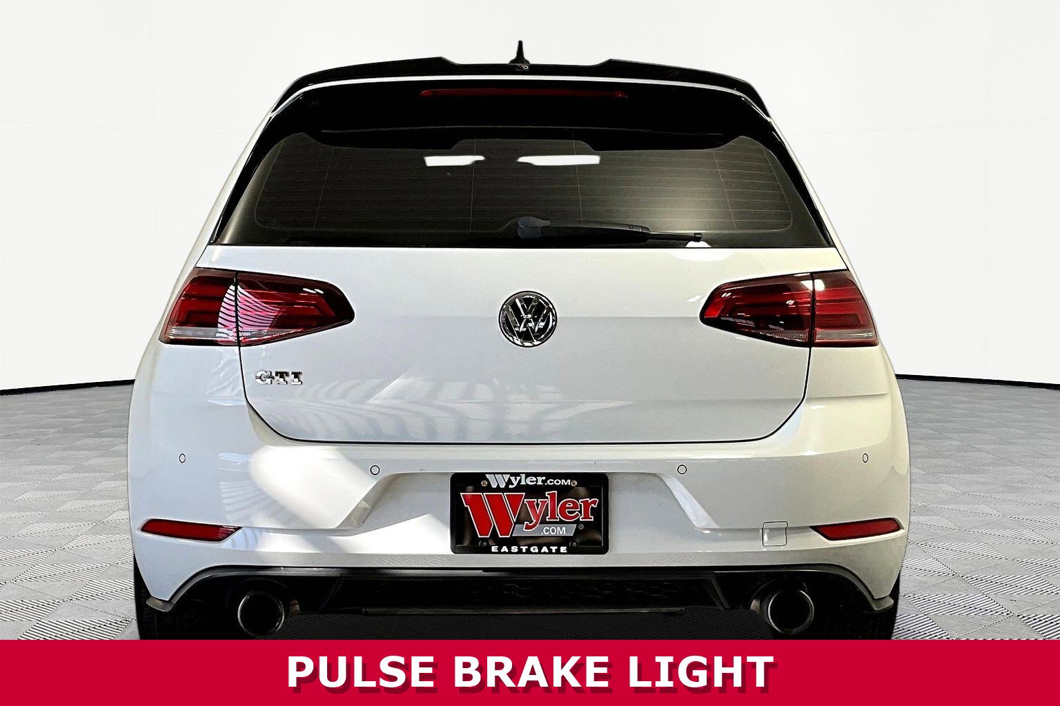 Used 2018 Volkswagen GTI Autobahn FWD image 5