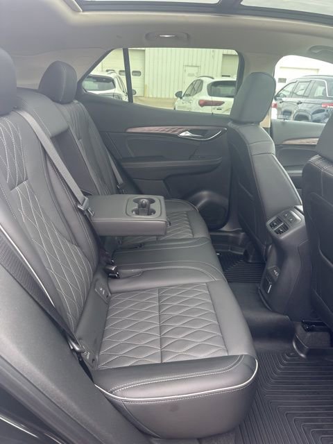 Used 2023 Buick Envision Avenir image 36