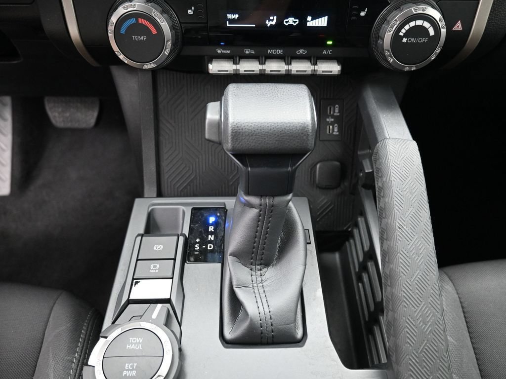 Certified 2024 Toyota Tacoma SR5 AWD/4WD image 26