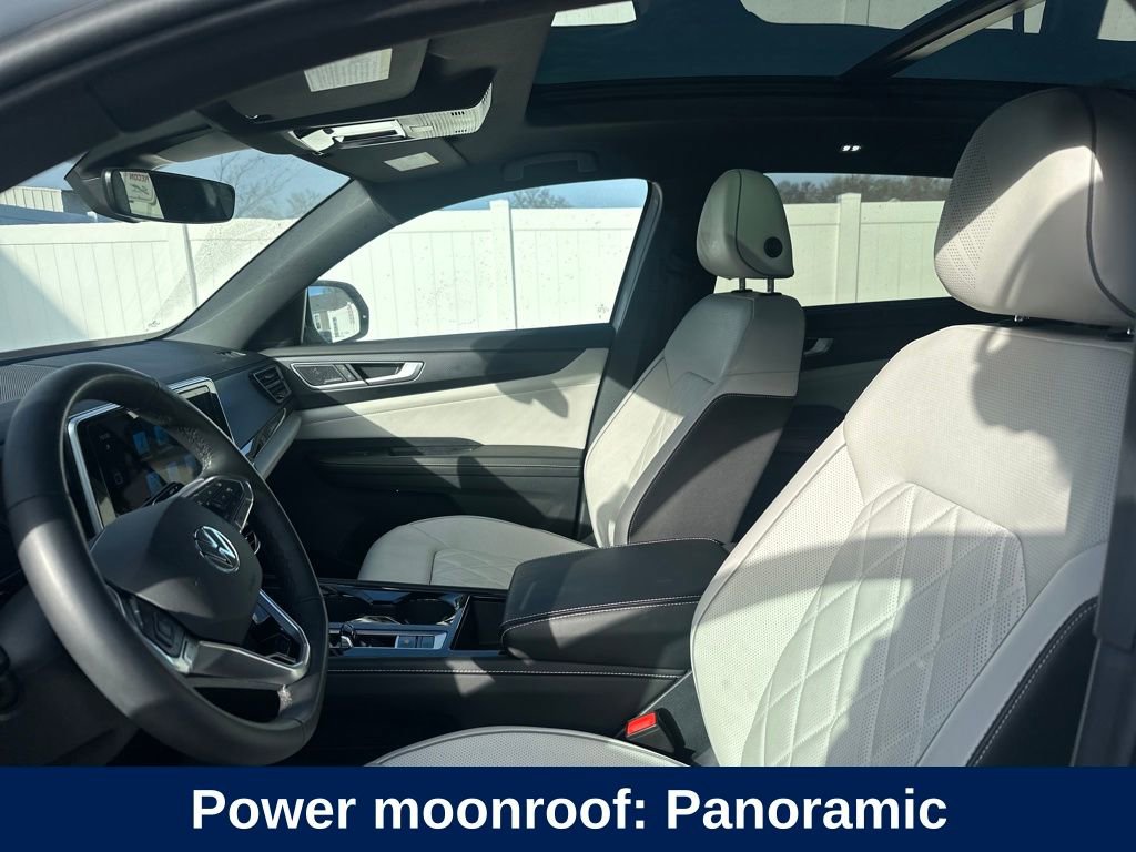 Used 2025 Volkswagen Atlas Cross Sport SEL Premium R-Line image 11