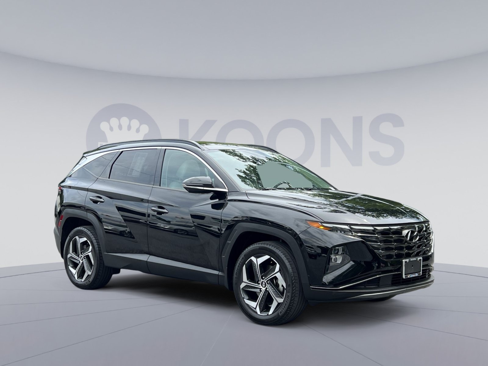 Used 2022 Hyundai Tucson Limited w/ Cargo Package AWD/4WD image 2