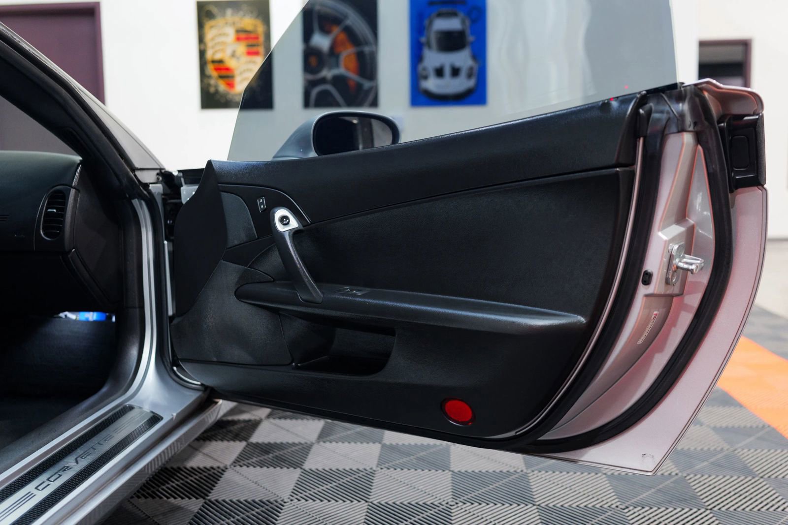 Used 2010 Chevrolet Corvette Grand Sport image 39