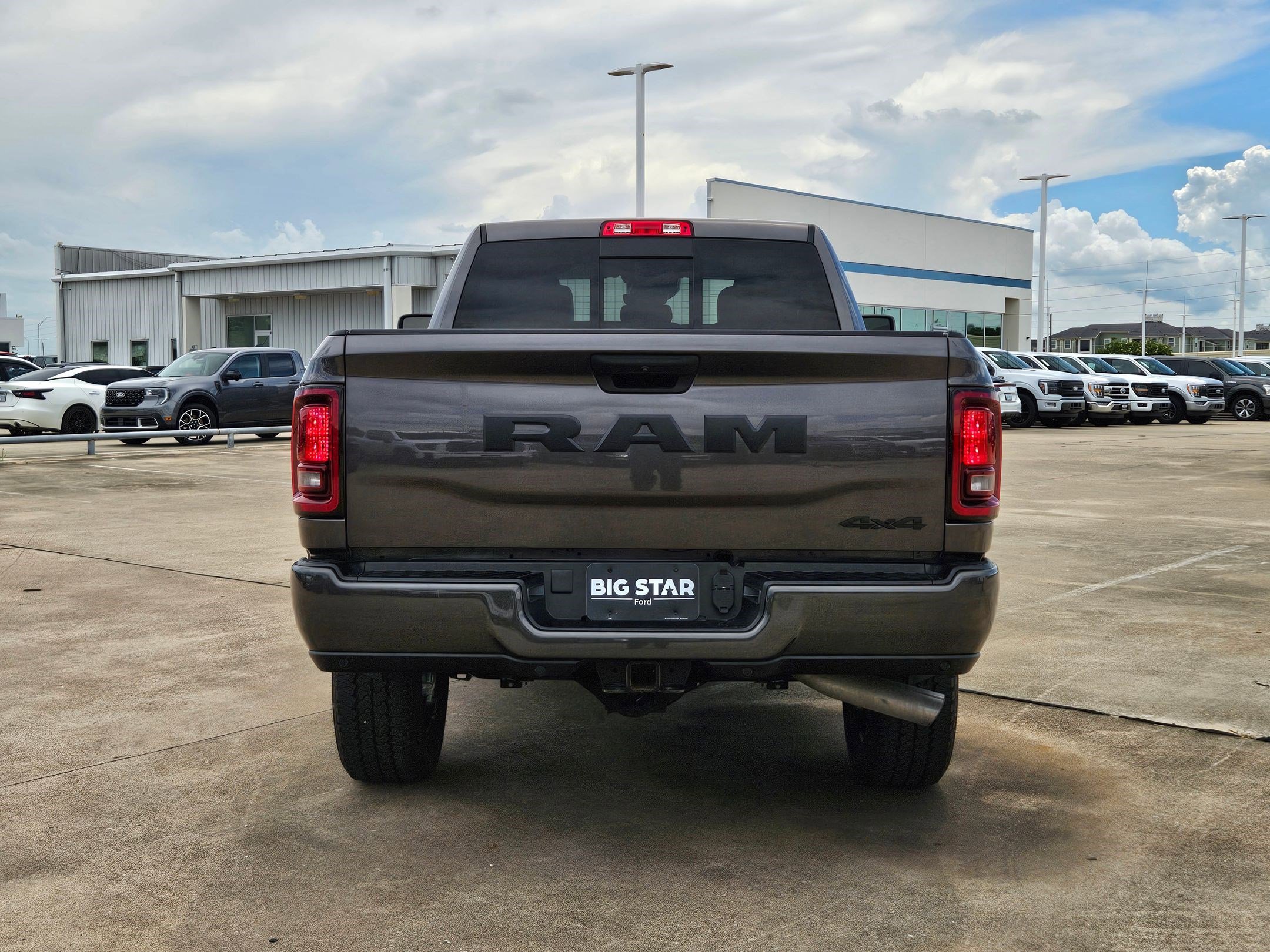 Used 2026 RAM 2500 Tradesman AWD/4WD image 6