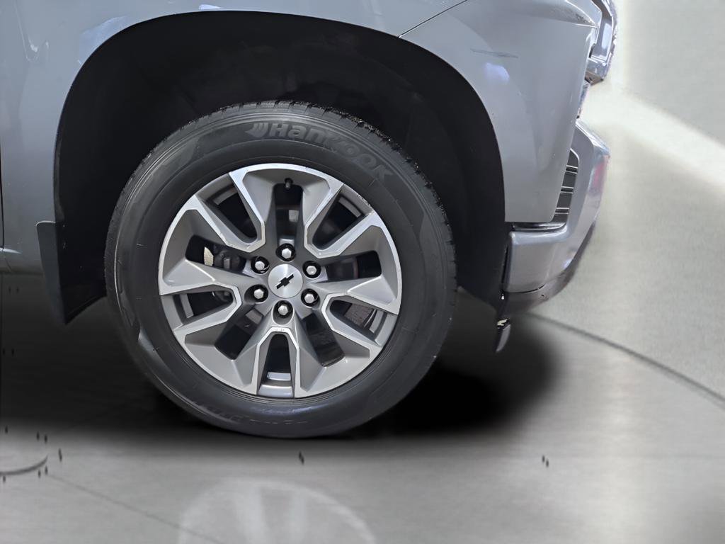 Used 2019 Chevrolet Silverado 1500 RST image 2