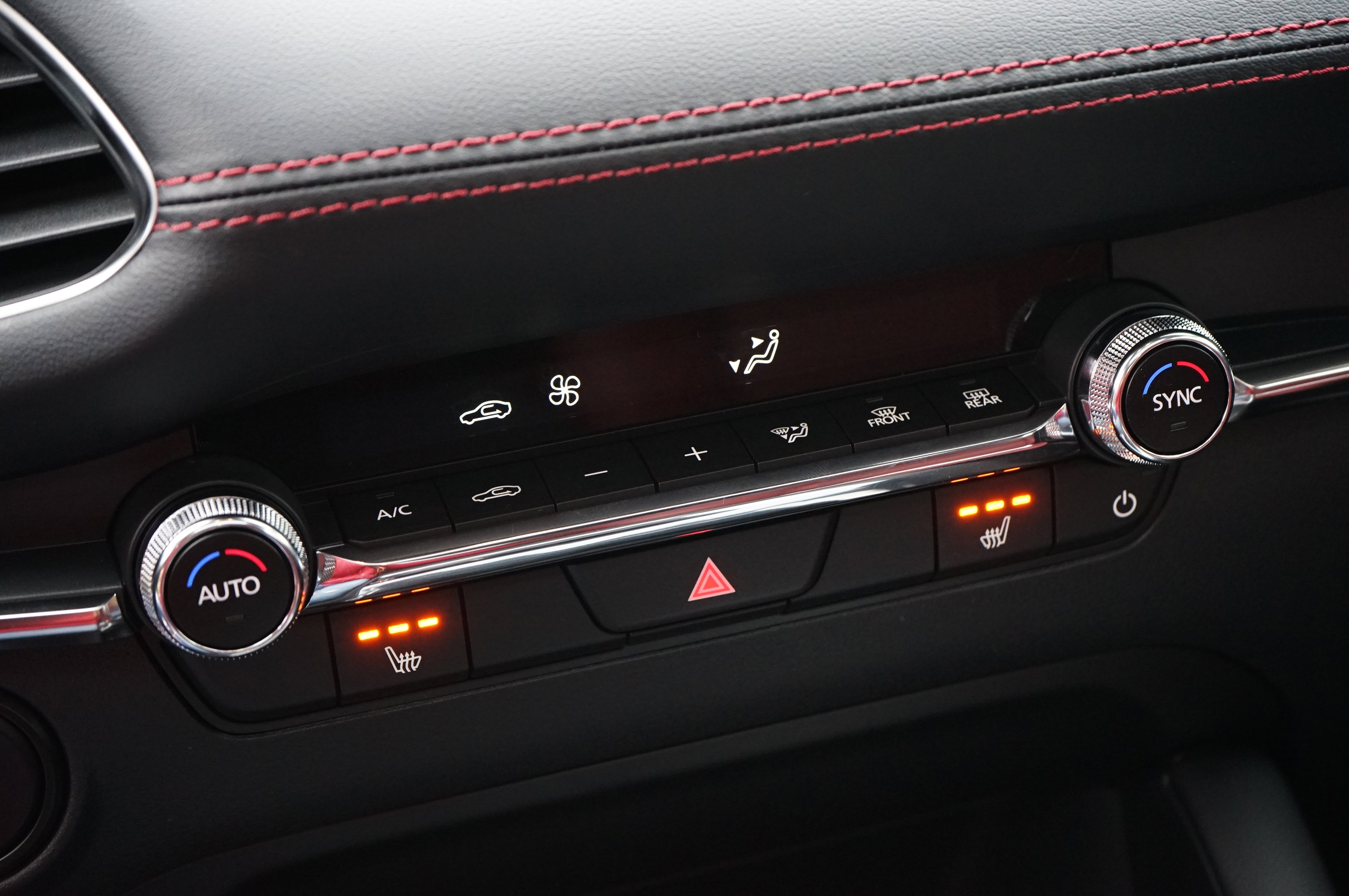 New 2026 MAZDA MAZDA3 Carbon w/ Appearance Package image 24