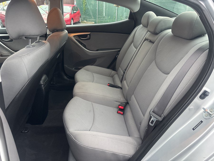 Used 2013 Hyundai Elantra GLS w/ Preferred Pkg FWD image 27