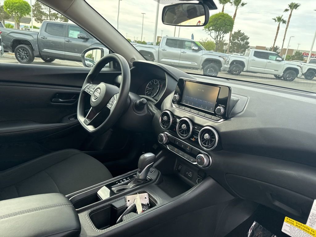 Used 2025 Nissan Sentra S image 21