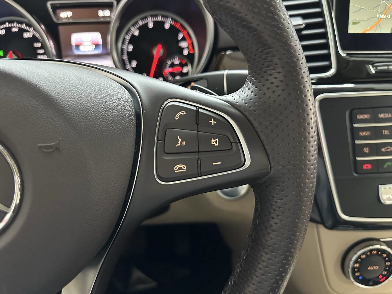 Used 2016 Mercedes-Benz GLE 350 4MATIC image 22