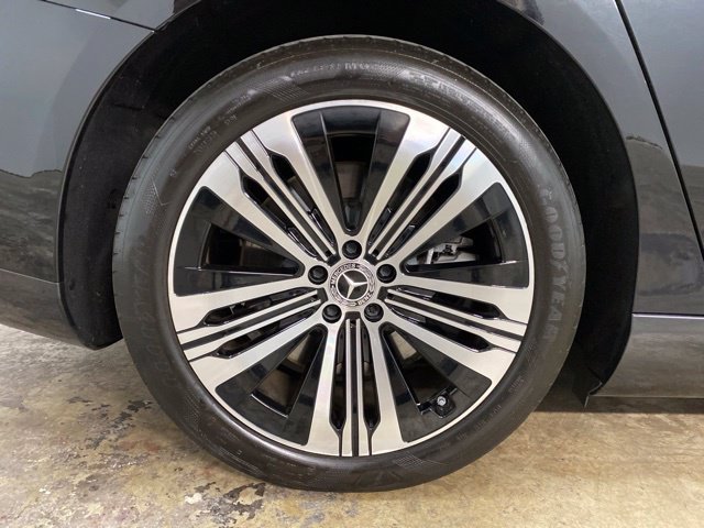 Used 2024 Mercedes-Benz EQS 450+ Sedan image 33