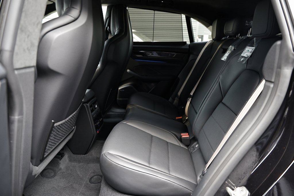 New 2025 Porsche Macan Turbo Electric image 27