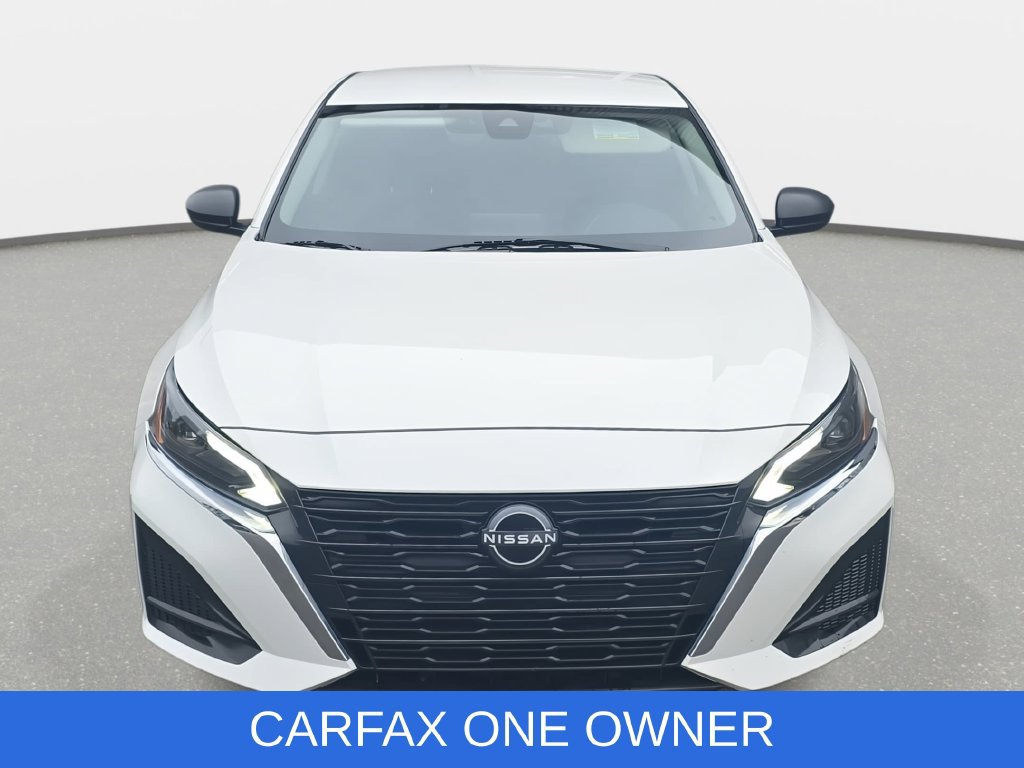 Used 2025 Nissan Altima 2.5 SV FWD image 2
