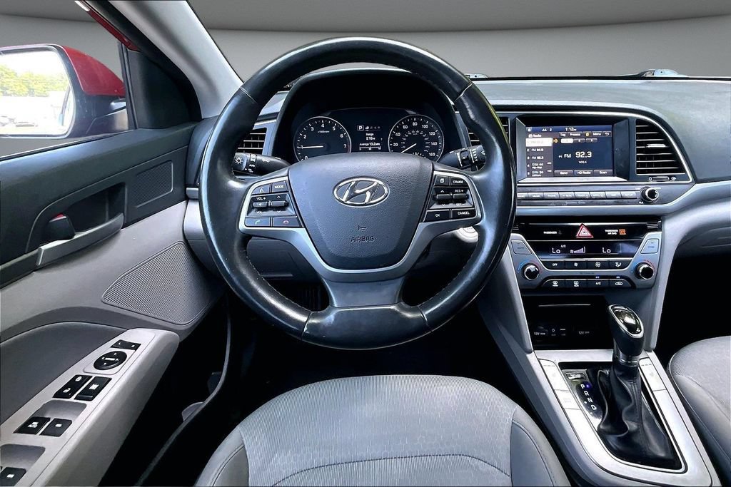 Used 2017 Hyundai Elantra SE w/ SE A/T Tech Package 03 FWD image 8