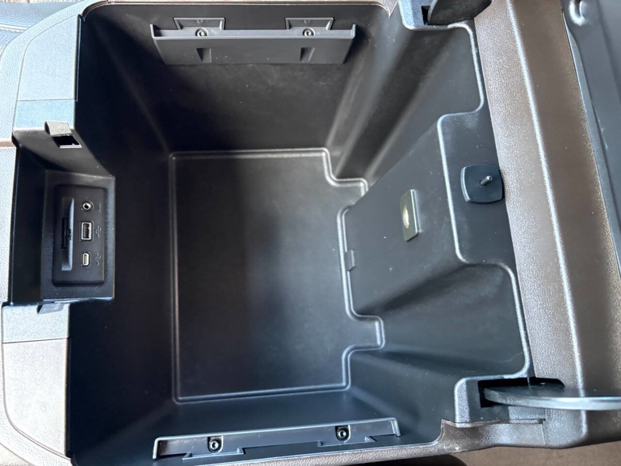 Used 2023 GMC Sierra 2500 Denali image 31