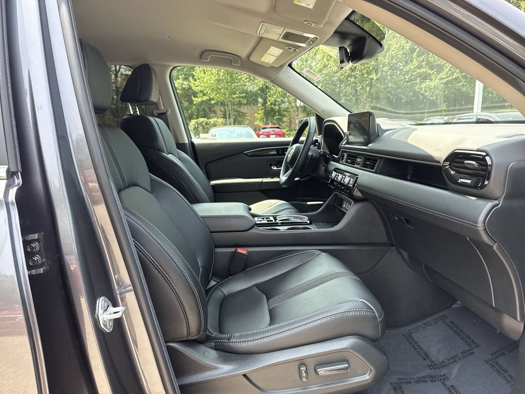 Certified 2025 Honda Pilot EX-L image 24