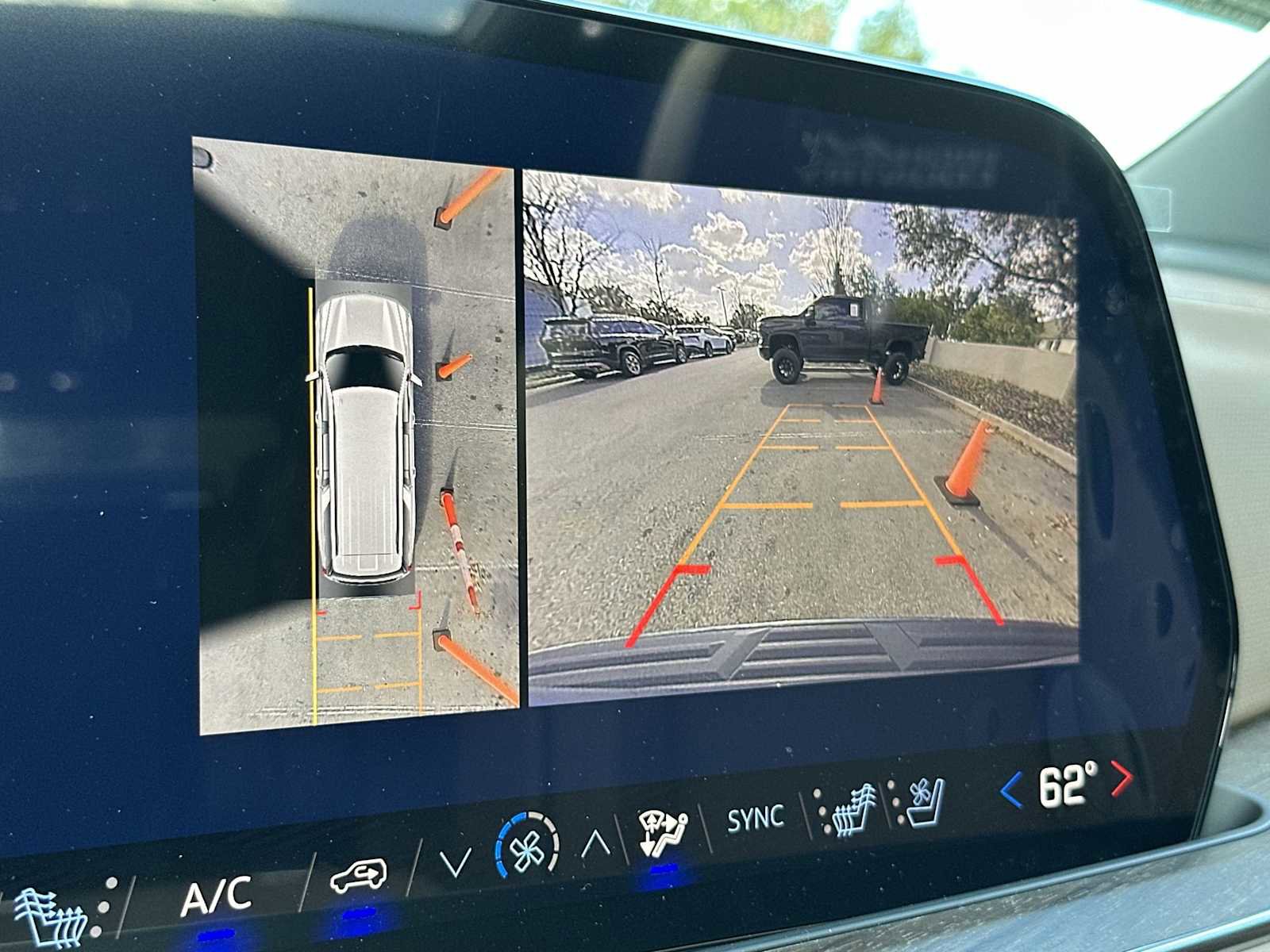 New 2026 Chevrolet Suburban High Country image 23