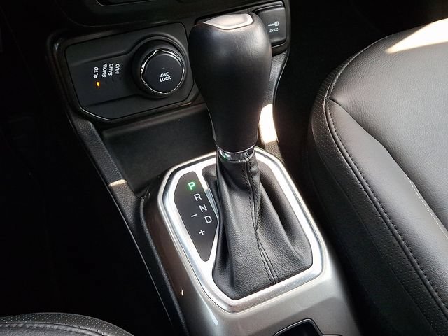Used 2020 Jeep Renegade Limited AWD/4WD image 22