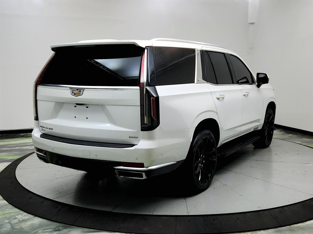 Used 2021 Cadillac Escalade Premium Luxury w/ LPO, Illumination Package AWD/4WD image 5