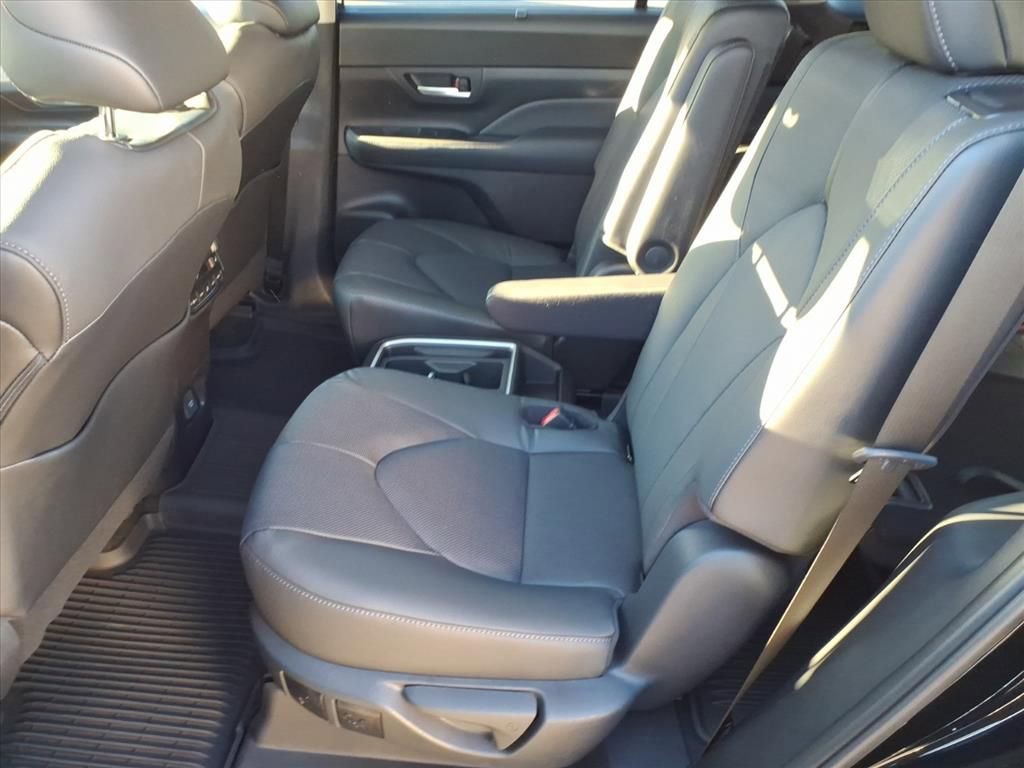 New 2026 Toyota Grand Highlander Limited image 5