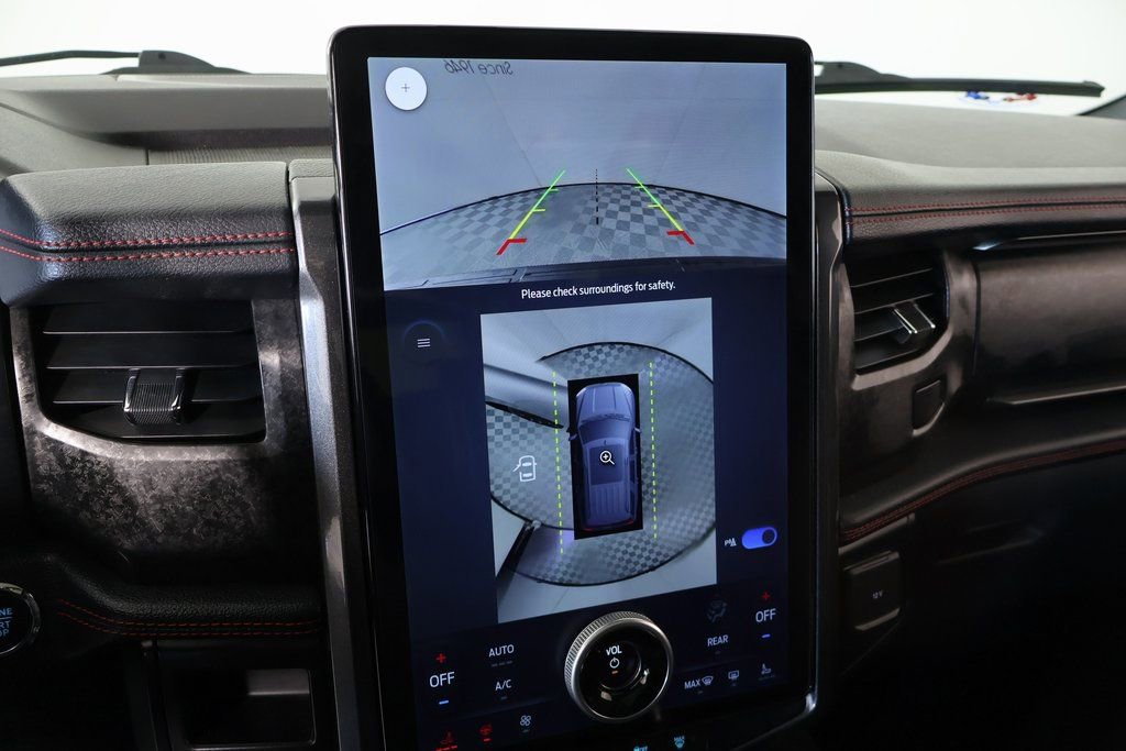 Used 2022 Ford Expedition Max Limited image 6