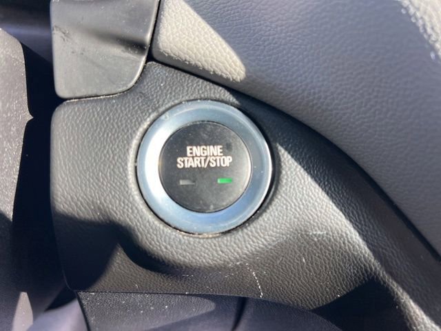 Used 2018 Chevrolet Equinox LS image 17