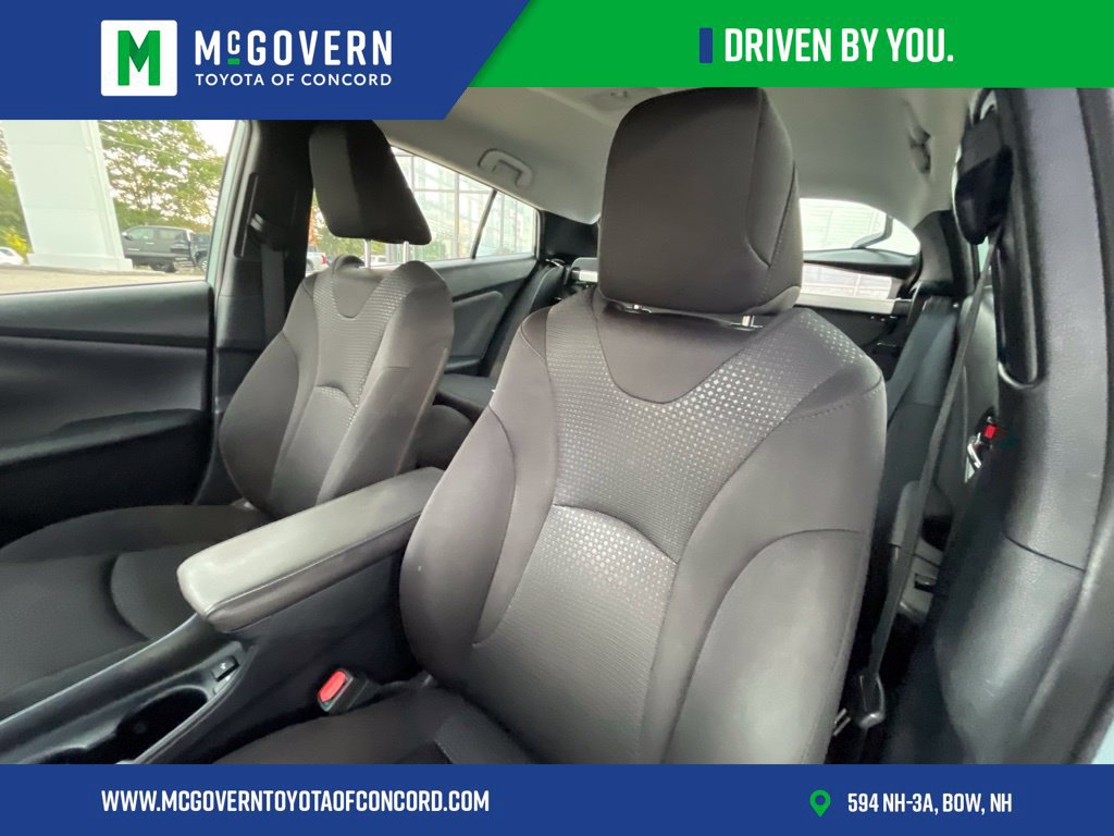 Used 2021 Toyota Prius LE w/ Carpet Mat Package (TMS) AWD/4WD image 11