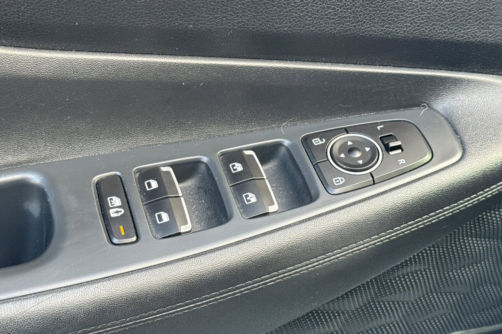 Used 2022 Hyundai Santa Fe XRT image 13