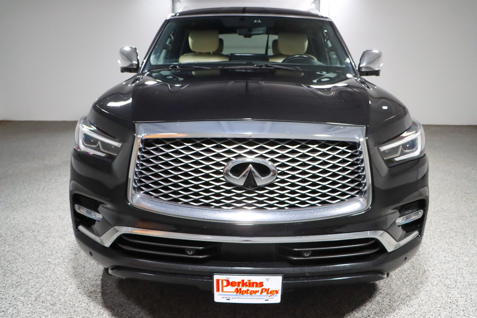 Used 2022 INFINITI QX80 Sensory w/ Cargo Package RWD image 4