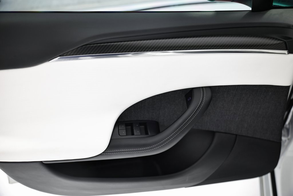 Used 2022 Tesla Model S Plaid image 20