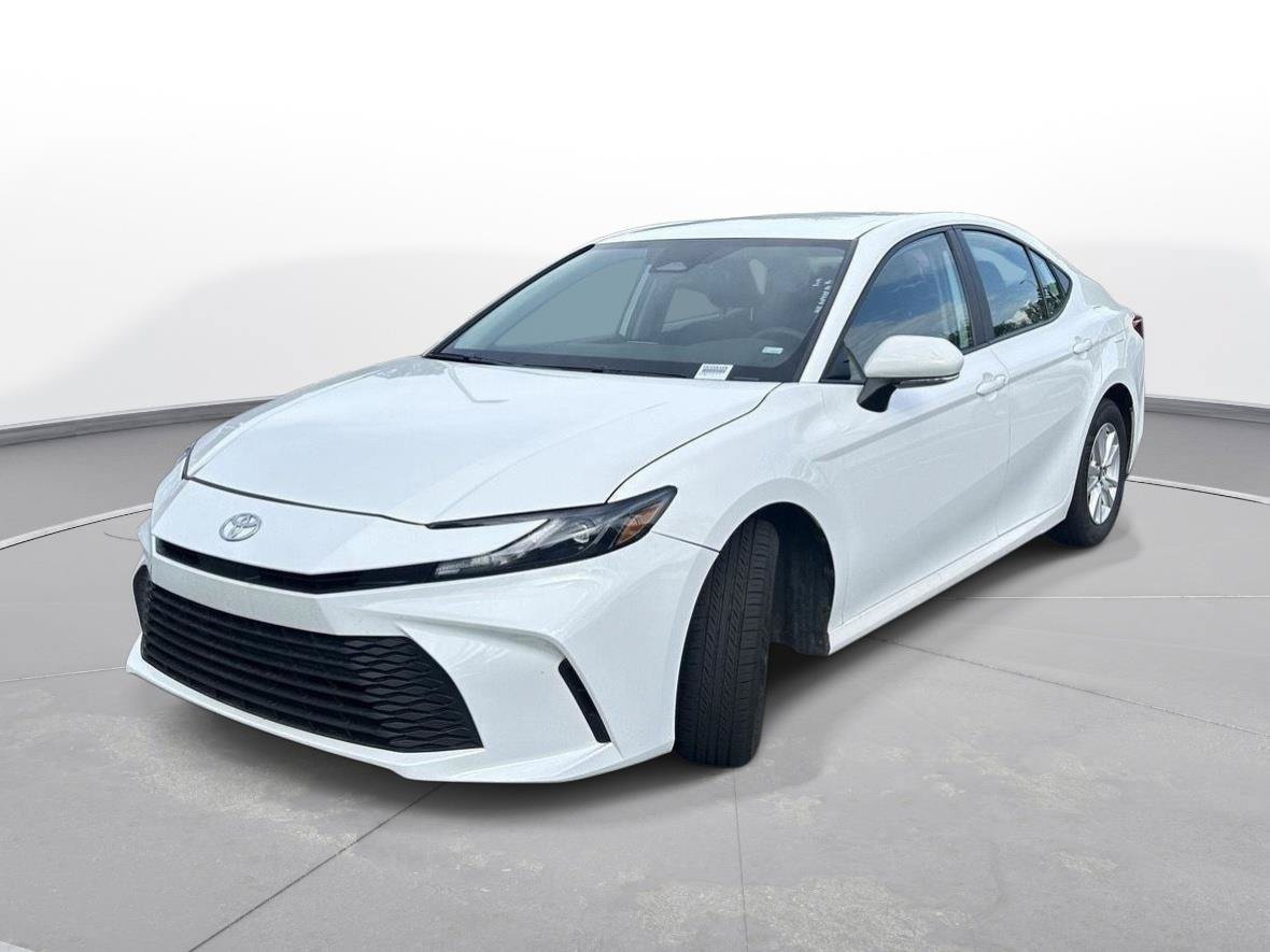 Used 2025 Toyota Camry LE FWD image 2