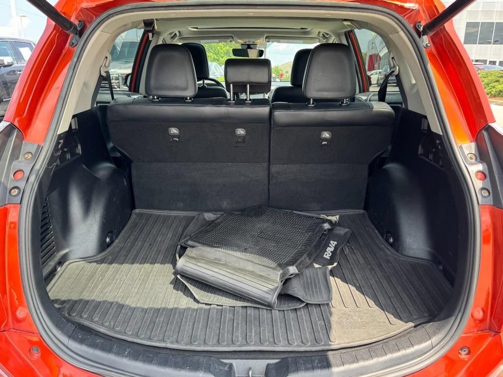 Used 2016 Toyota RAV4 Limited AWD/4WD image 6