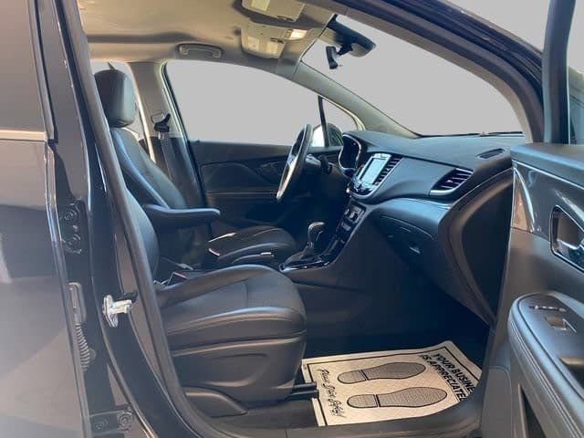 Certified 2022 Buick Encore Preferred w/ Safety Package image 20