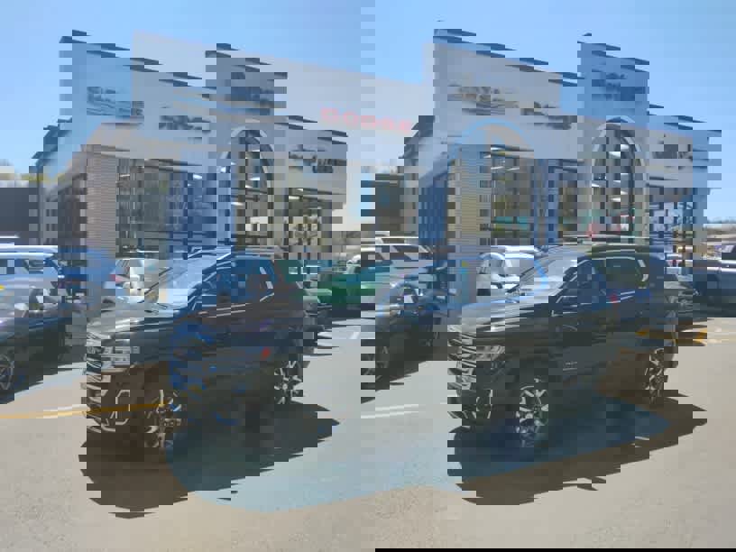 Used 2020 GMC Acadia SLE w/ Driver Convenience Package AWD/4WD image 1