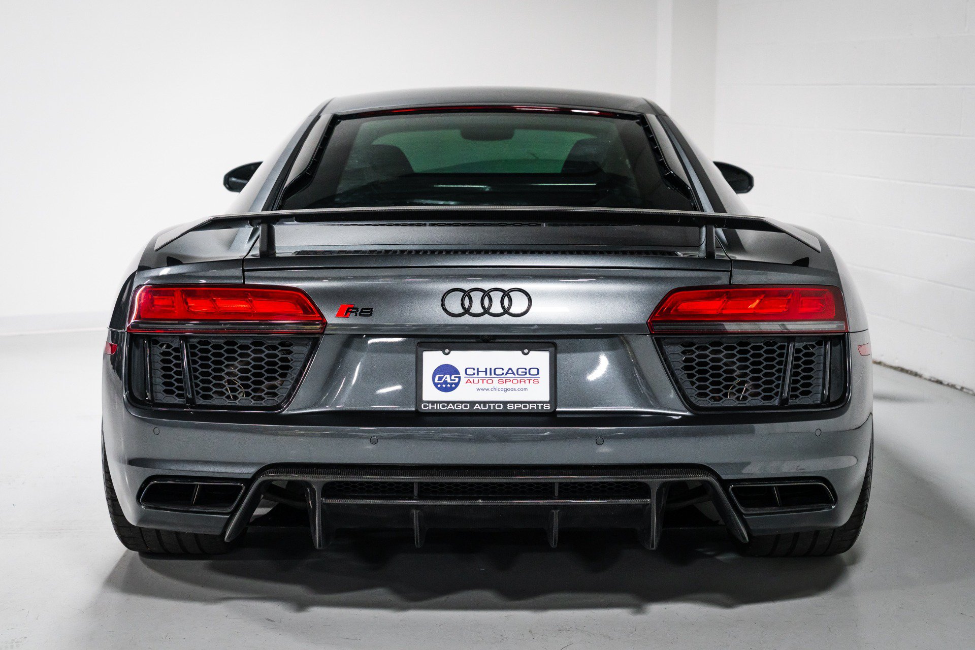 Used 2018 Audi R8 V10 plus AWD/4WD image 4