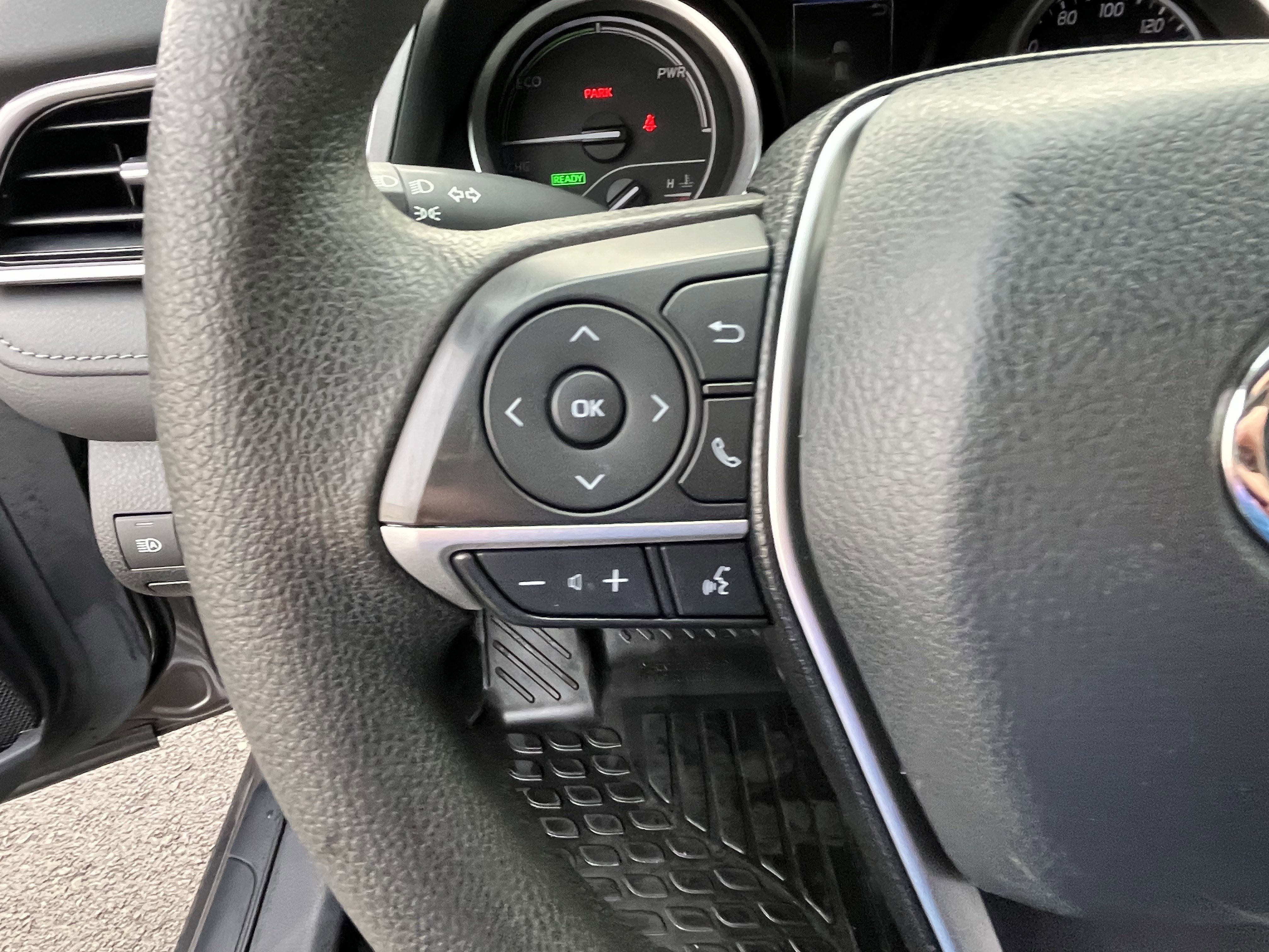 Used 2022 Toyota Camry LE image 18