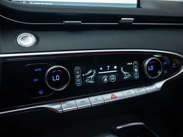 Used 2023 Genesis GV70 2.5T w/ Advanced Package image 24