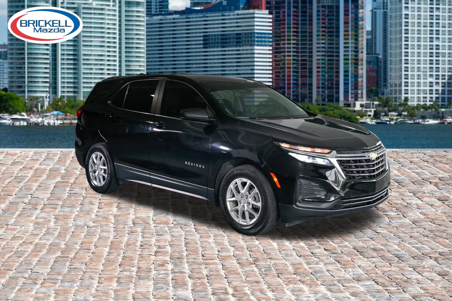 Used 2023 Chevrolet Equinox LS FWD image 2