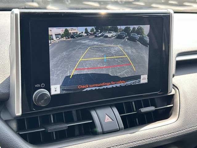 Used 2025 Toyota RAV4 XLE AWD/4WD image 23