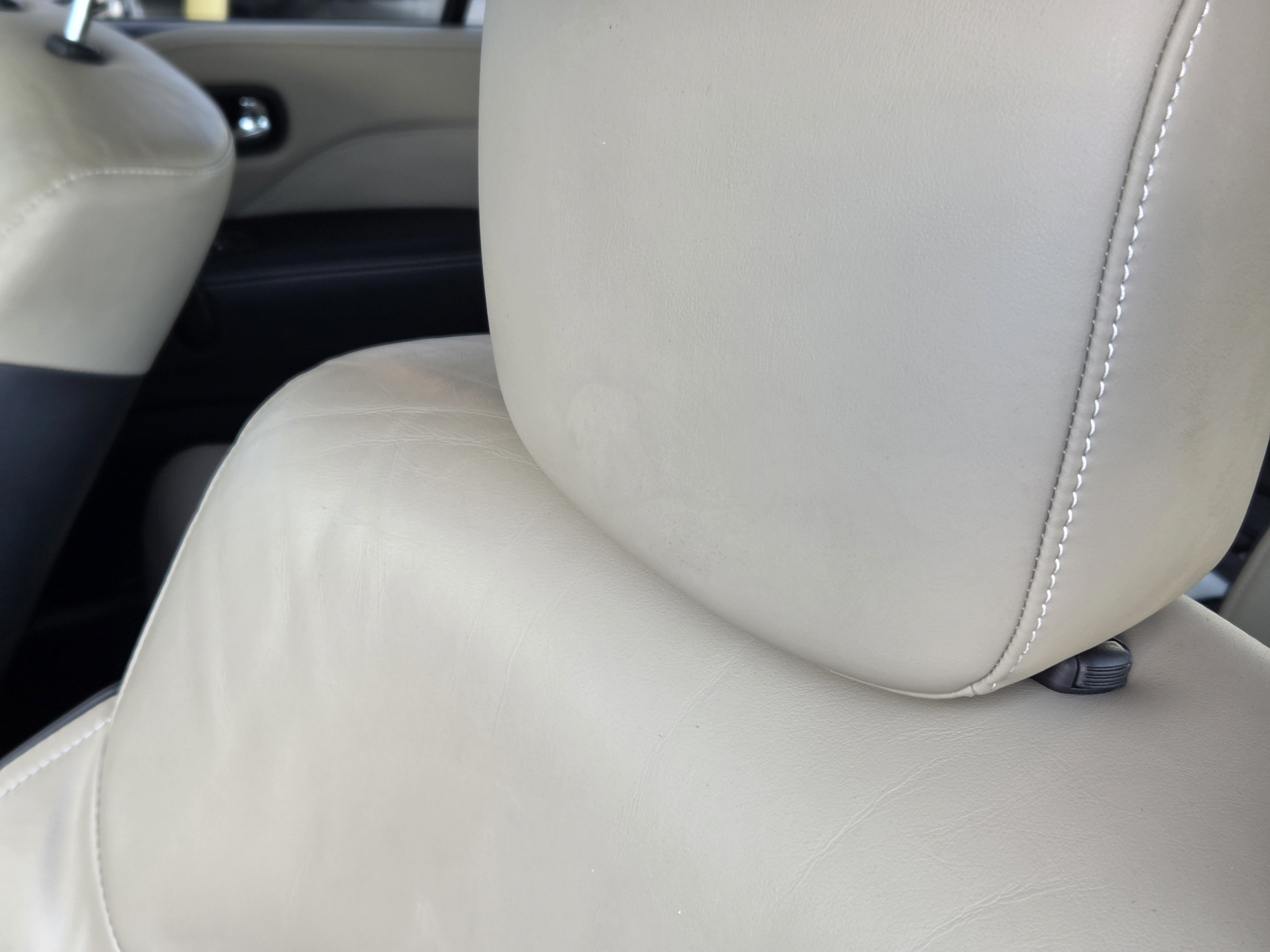 Used 2021 INFINITI QX80 Premium Select w/ Cargo Package RWD image 9