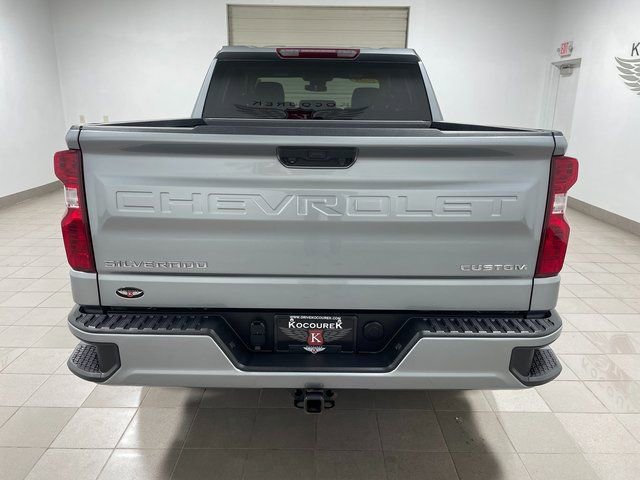 Used 2024 Chevrolet Silverado 1500 Custom image 5