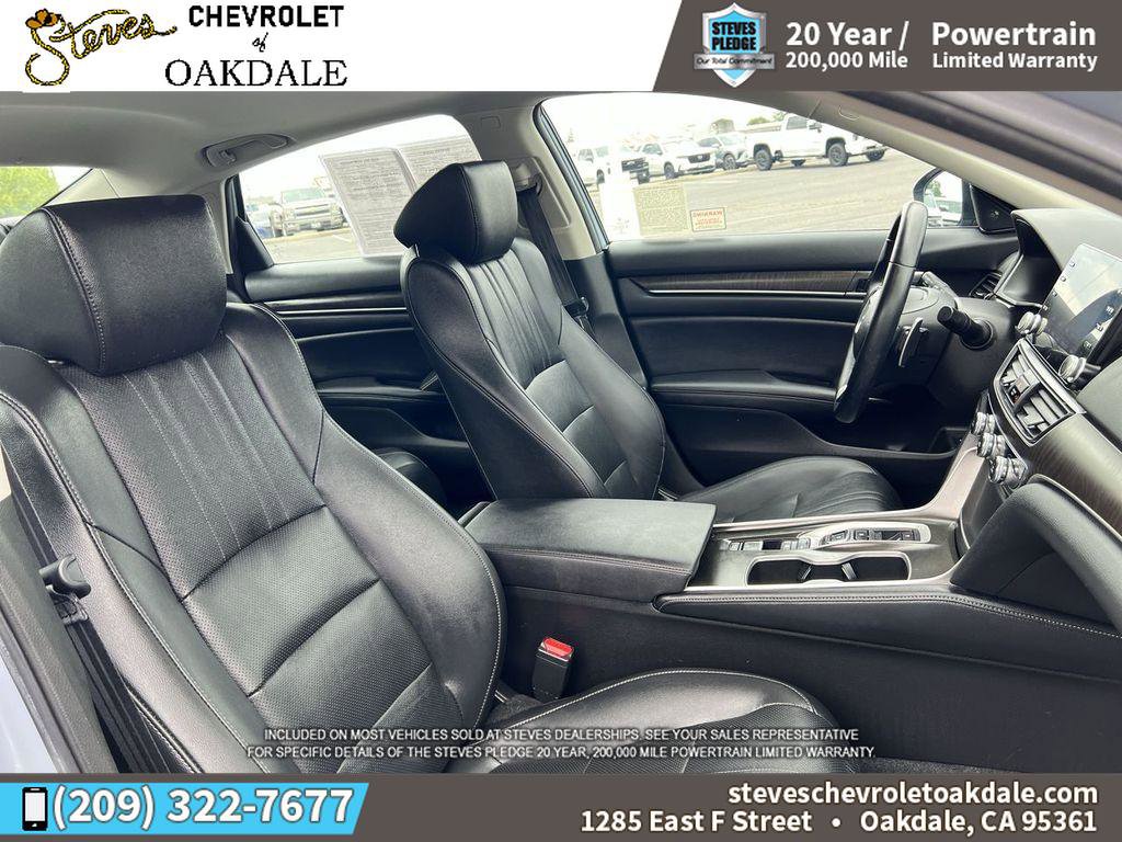 Used 2021 Honda Accord Touring image 32