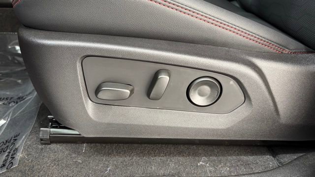 New 2026 Chevrolet Colorado Z71 image 13