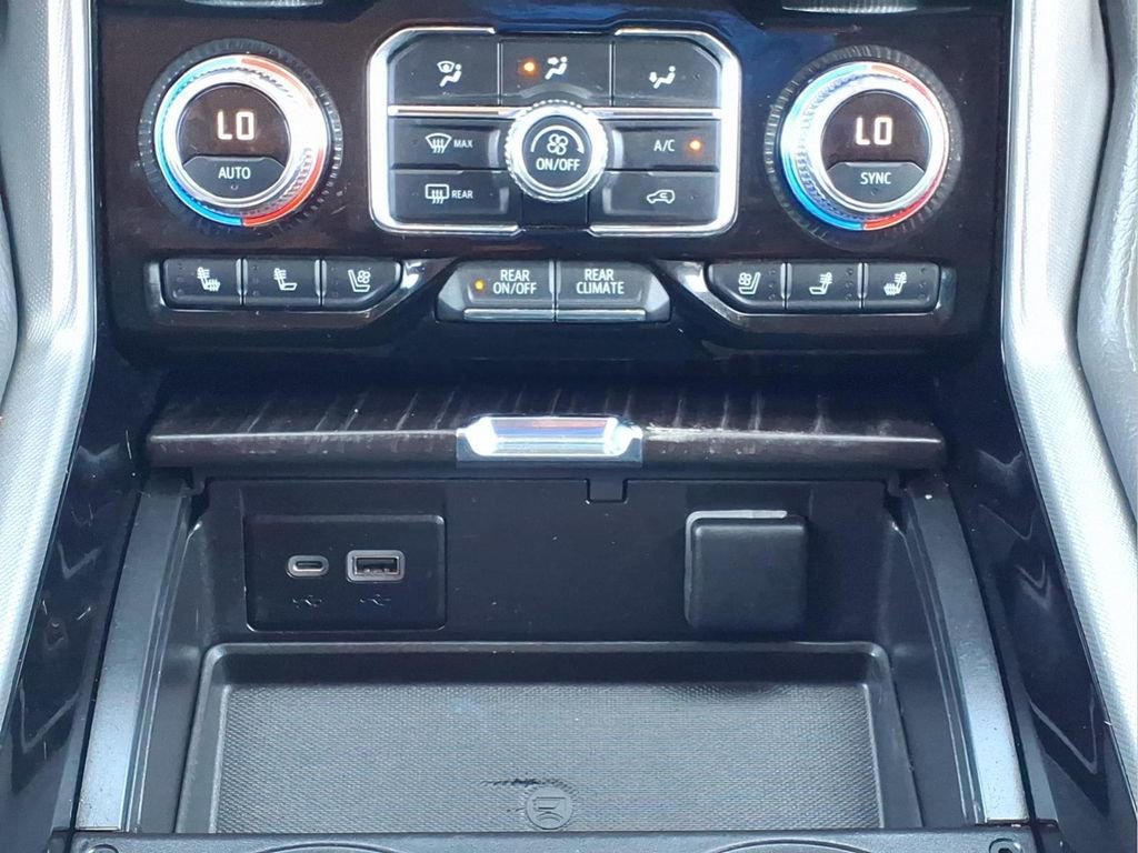 Used 2022 GMC Yukon XL Denali image 22