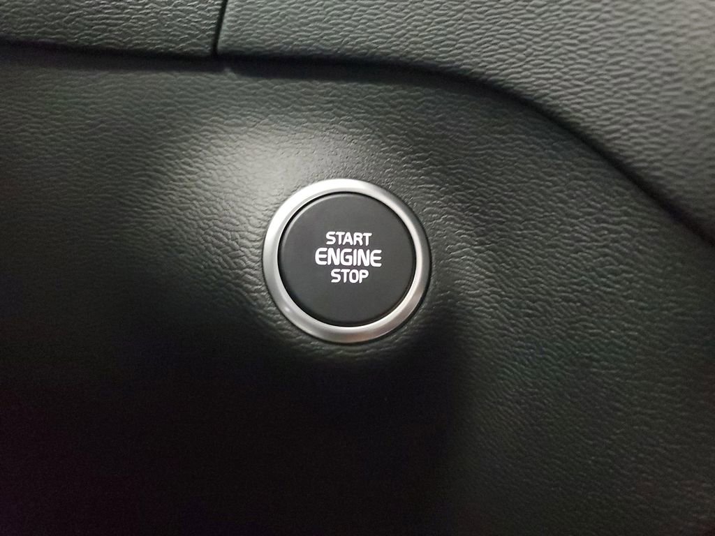 Used 2026 Volvo XC40 B5 Ultra w/ Protection Package Premier image 35