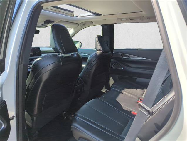 Used 2025 INFINITI QX60 Luxe AWD/4WD image 18