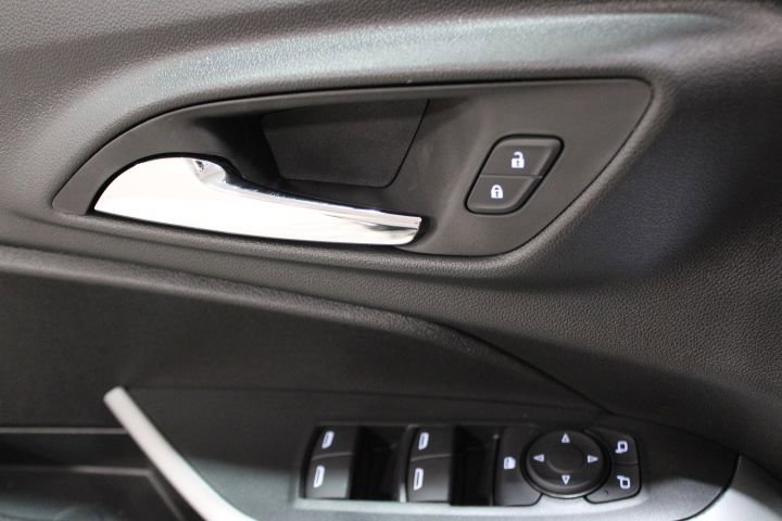 New 2026 Chevrolet Trax LS w/ LS Convenience Package image 16