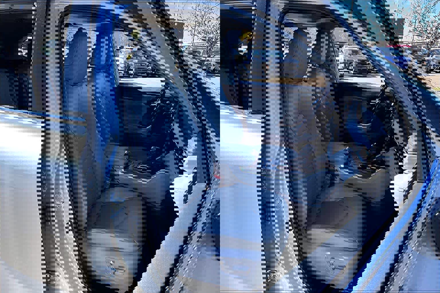 Used 2022 Toyota Highlander XLE image 7