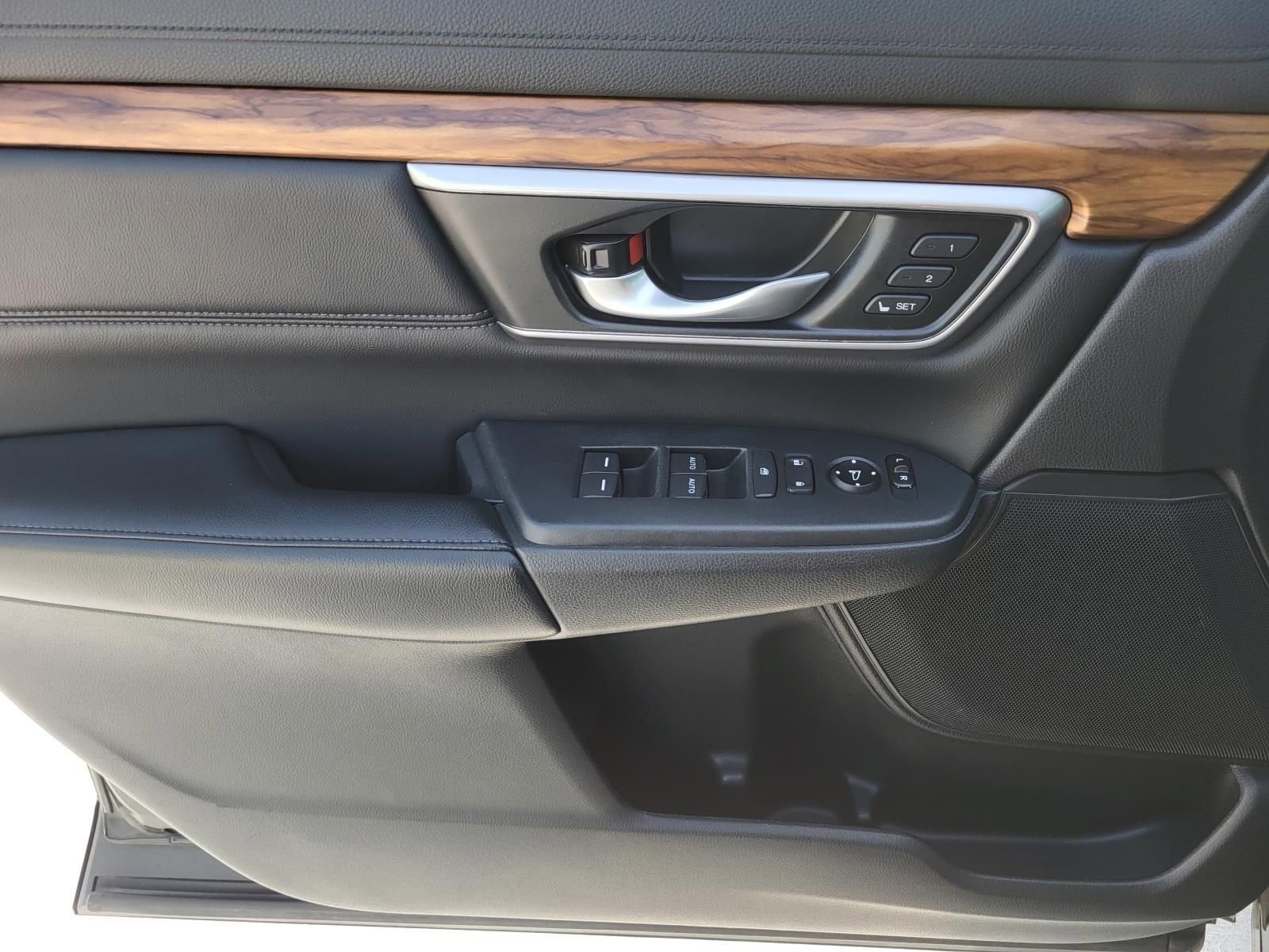 Used 2019 Honda CR-V EX-L image 16